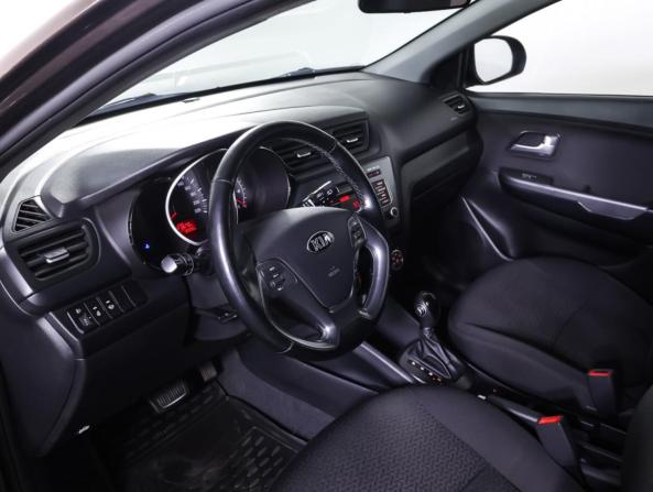 Kia Rio III Рестайлинг с пробегом 2015 года, цена 1 112 000 рублей, 87369 км, хэтчбек, Автокод Объявления