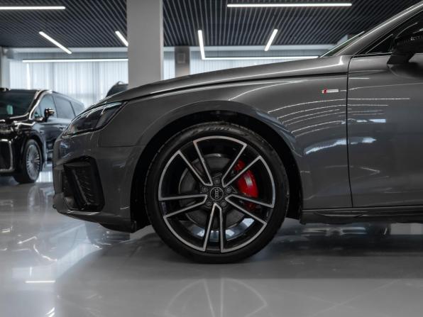Audi A4 V (B9) Рестайлинг с пробегом 2025 года, цена 5 750 000 рублей, 30 км, седан, Автокод Объявления