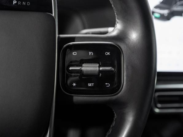 Li Auto (Lixiang) L7 I с пробегом 2023 года, цена 5 690 000 рублей, 52700 км, внедорожник, Автокод Объявления