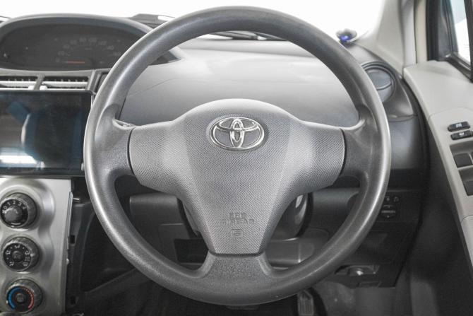Toyota Vitz II (XP90) с пробегом 2005 года, цена 499 000 рублей, 204000 км, хэтчбек, Автокод Объявления