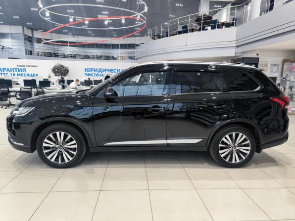 Mitsubishi Outlander III Рестайлинг 3 с пробегом 2021 года, цена 2 740 000 рублей, 91178 км, внедорожник, Автокод Объявления