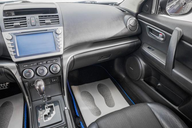 Mazda 6 II (GH) с пробегом 2009 года, цена 999 000 рублей, 300000 км, седан, Автокод Объявления