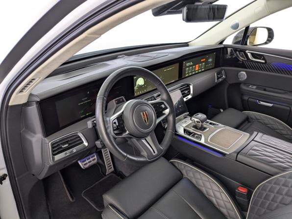 Hongqi E-HS9 с пробегом 2023 года, цена 4 990 000 рублей, 22395 км, внедорожник, Автокод Объявления