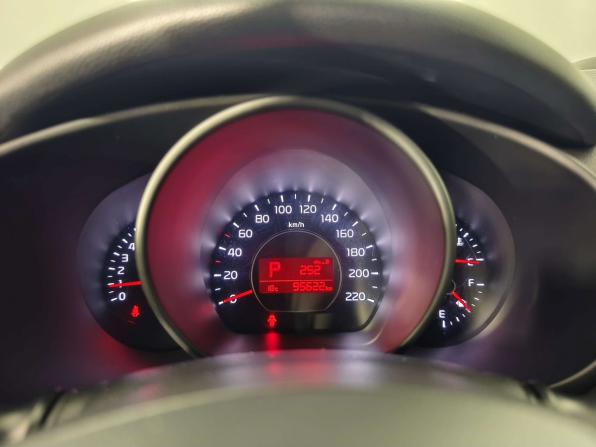 Kia Soul II Рестайлинг с пробегом 2017 года, цена 1 545 000 рублей, 95000 км, хэтчбек, Автокод Объявления