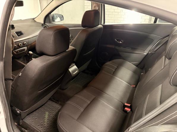 Renault Fluence I Рестайлинг с пробегом 2013 года, цена 690 000 рублей, 207979 км, седан, Автокод Объявления