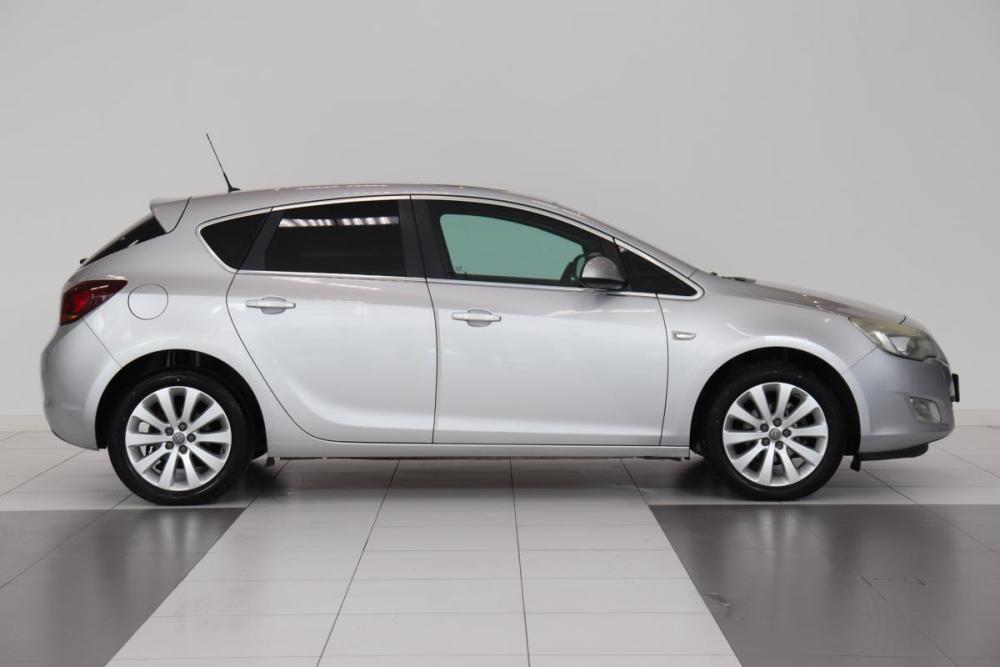 Opel Astra J Ульяновск  - изображение 5
