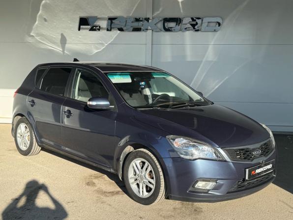 Kia Ceed I Рестайлинг с пробегом 2011 года, цена 729 000 рублей, 235841 км, хэтчбек, Автокод Объявления