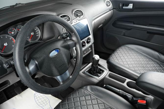 Ford Focus II с пробегом 2007 года, цена 359 000 рублей, 240000 км, хэтчбек, Автокод Объявления