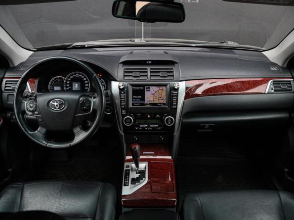 Toyota Camry VII (XV50) с пробегом 2013 года, цена 1 830 000 рублей, 93416 км, седан, Автокод Объявления