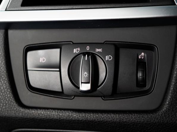 BMW 3 серии VI (F3x) Рестайлинг с пробегом 2016 года, цена 2 328 500 рублей, 119503 км, седан, Автокод Объявления