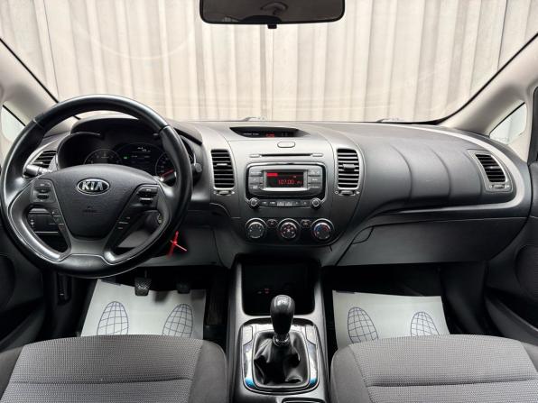 Kia Cerato III Рестайлинг (Classic) с пробегом 2017 года, цена 1 049 000 рублей, 135479 км, седан, Автокод Объявления