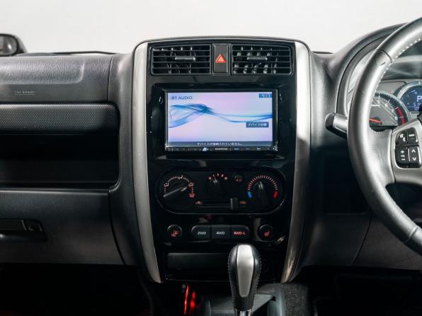 Suzuki Jimny III Рестайлинг 2 с пробегом 2016 года, цена 1 070 000 рублей, 109960 км, внедорожник, Автокод Объявления