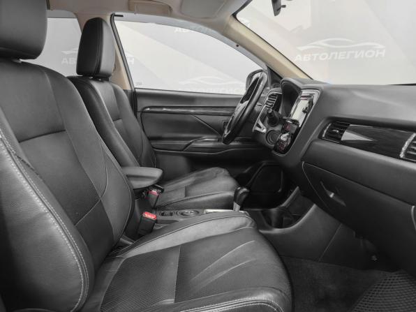 Mitsubishi Outlander III Рестайлинг 2 с пробегом 2016 года, цена 2 480 000 рублей, 71100 км, внедорожник, Автокод Объявления