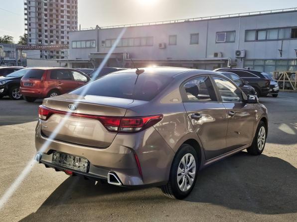 Kia Rio IV Рестайлинг с пробегом 2020 года, цена 1 659 000 рублей, 85120 км, седан, Автокод Объявления
