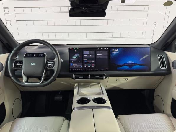 Li Auto (Lixiang) L9 I с пробегом 2023 года, цена 6 500 000 рублей, 41799 км, внедорожник, Автокод Объявления