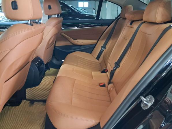 BMW 5 серии VII (G30/G31/G38) Рестайлинг с пробегом 2021 года, цена 5 200 000 рублей, 54997 км, седан, Автокод Объявления