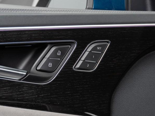 Audi Q8 I (4M) с пробегом 2019 года, цена 6 999 000 рублей, 105493 км, внедорожник, Автокод Объявления
