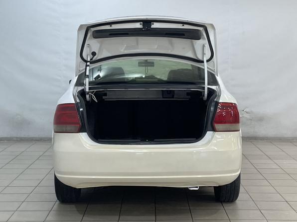Volkswagen Polo V с пробегом 2011 года, цена 350 000 рублей, 264434 км, седан, Автокод Объявления