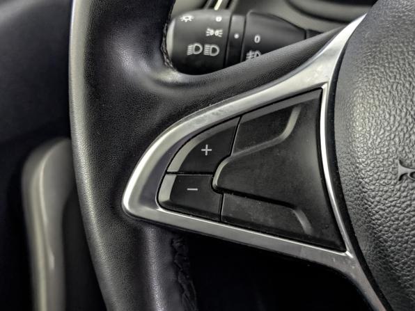 Renault Sandero II Рестайлинг с пробегом 2019 года, цена 1 200 000 рублей, 105926 км, хэтчбек, Автокод Объявления