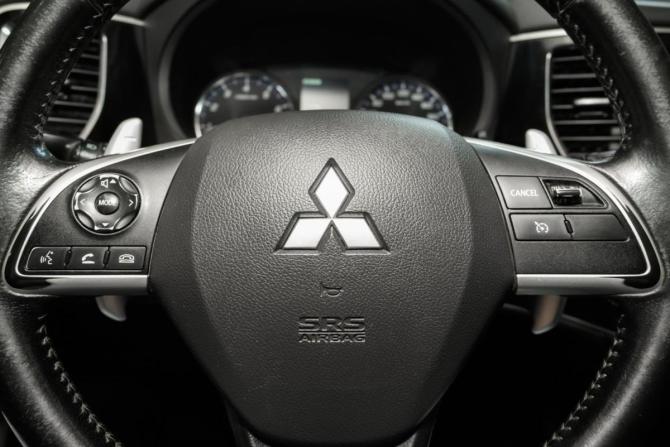 Mitsubishi Outlander III Рестайлинг с пробегом 2014 года, цена 1 309 000 рублей, 175162 км, внедорожник, Автокод Объявления