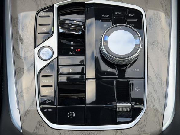 BMW X7 I (G07) Рестайлинг с пробегом 2022 года, цена 12 800 000 рублей, 56550 км, внедорожник, Автокод Объявления