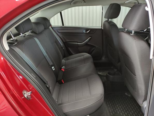 Skoda Rapid I с пробегом 2014 года, цена 895 000 рублей, 139699 км, лифтбек, Автокод Объявления
