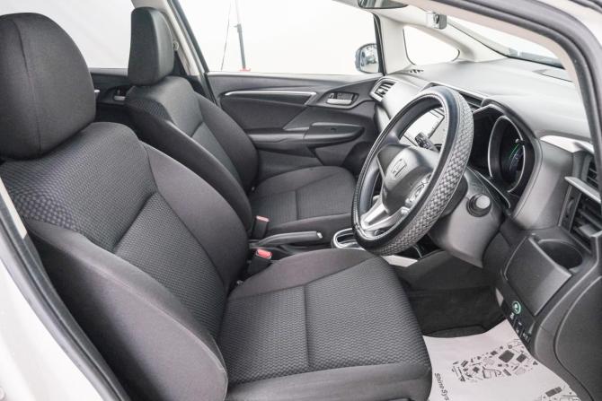 Honda Fit III Рестайлинг с пробегом 2019 года, цена 1 359 000 рублей, 56000 км, хэтчбек, Автокод Объявления