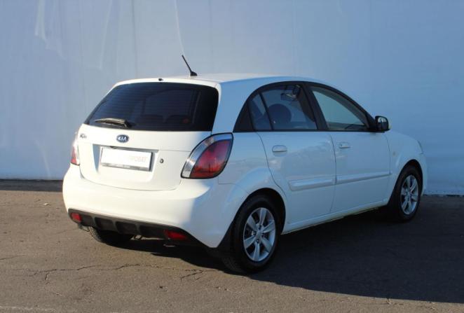 Kia Rio II Рестайлинг с пробегом 2011 года, цена 600 000 рублей, 157354 км, хэтчбек, Автокод Объявления