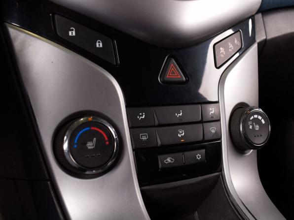 Chevrolet Cruze I Рестайлинг с пробегом 2012 года, цена 575 999 рублей, 269258 км, хэтчбек, Автокод Объявления