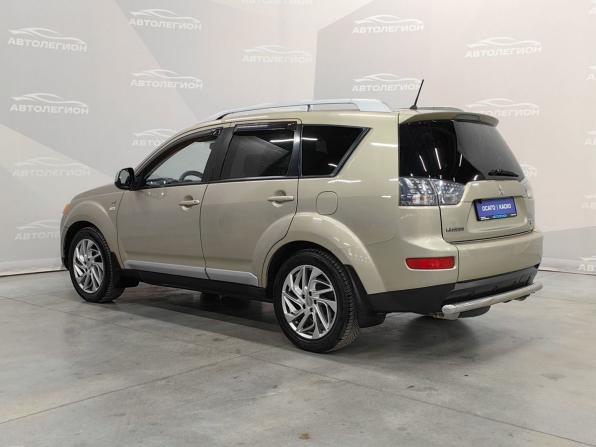 Mitsubishi Outlander II с пробегом 2007 года, цена 1 099 000 рублей, 367000 км, внедорожник, Автокод Объявления