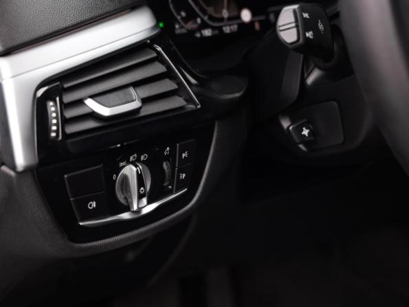 BMW 5 серии VII (G30/G31/G38) Рестайлинг с пробегом 2022 года, цена 4 356 000 рублей, 59807 км, седан, Автокод Объявления