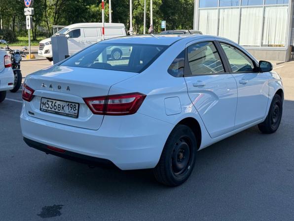 Lada (ВАЗ) Vesta I с пробегом 2021 года, цена 1 279 000 рублей, 52000 км, седан, Автокод Объявления