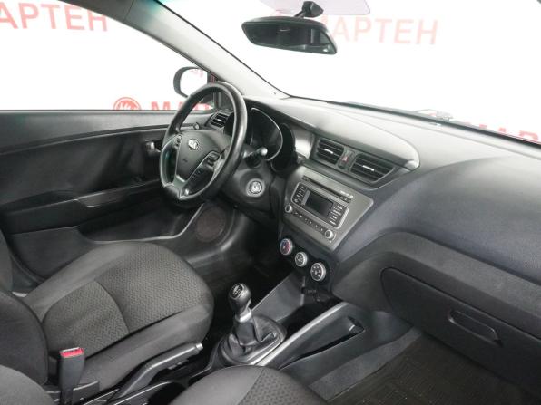 Kia Rio III Рестайлинг с пробегом 2016 года, цена 897 000 рублей, 168769 км, хэтчбек, Автокод Объявления
