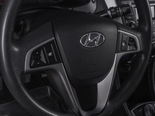Hyundai Solaris I Рестайлинг с пробегом 2016 года, цена 970 000 рублей, 92691 км, седан, Автокод Объявления