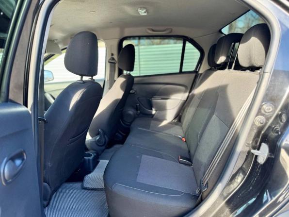 Renault Logan II Рестайлинг с пробегом 2019 года, цена 1 050 000 рублей, 97782 км, седан, Автокод Объявления