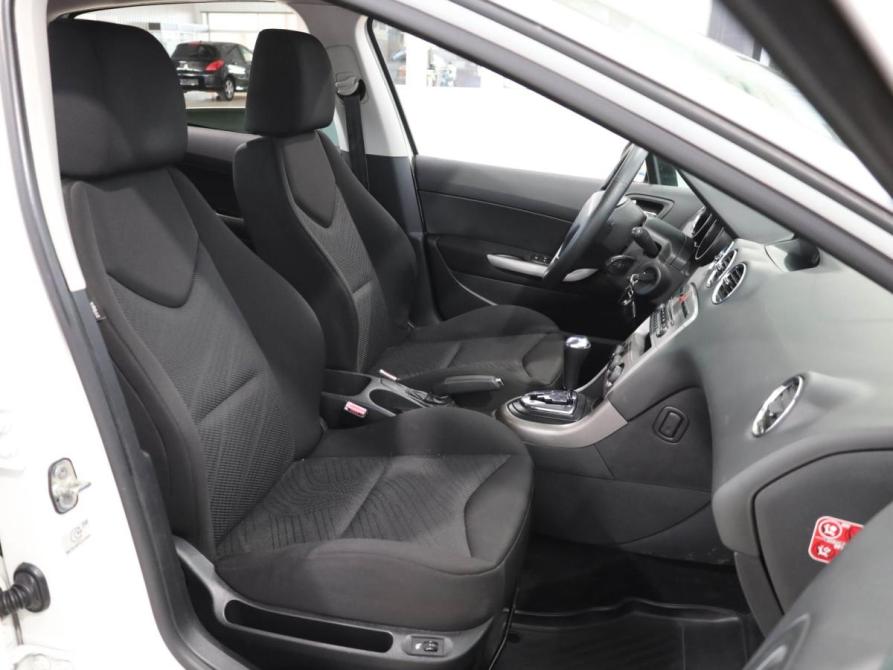 Peugeot 308 I Рестайлинг Ростов-на-Дону  - изображение 8