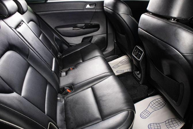 Kia Sportage IV Рестайлинг с пробегом 2021 года, цена 2 589 000 рублей, 205000 км, внедорожник, Автокод Объявления