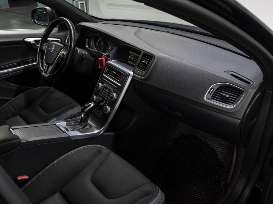 Volvo S60 II Рестайлинг Тюмень  - изображение 16
