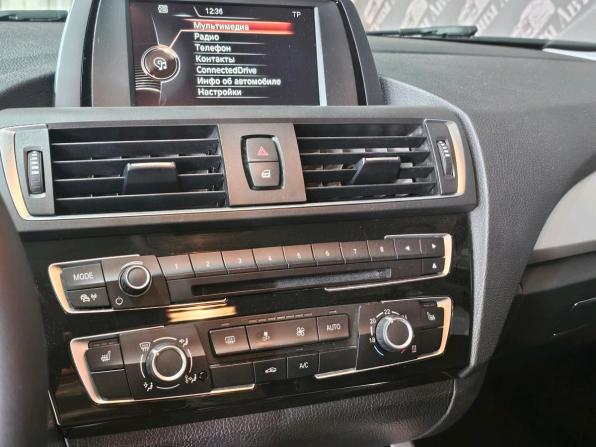 BMW 1 серии II (F20/F21) Рестайлинг 2 с пробегом 2017 года, цена 1 695 000 рублей, 142643 км, хэтчбек, Автокод Объявления