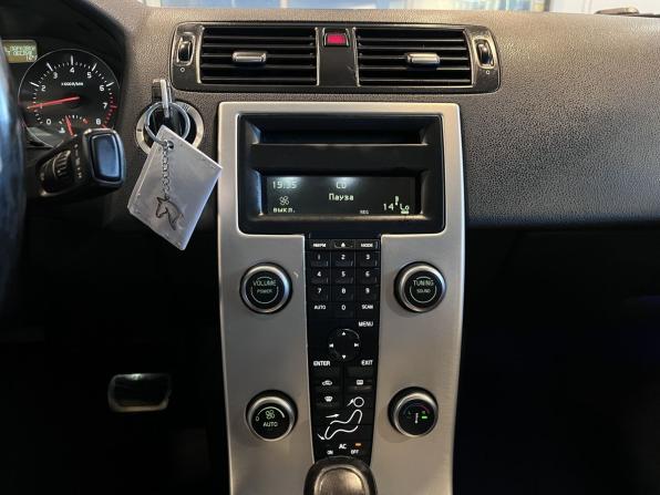 Volvo S40 II Рестайлинг с пробегом 2011 года, цена 468 000 рублей, 300647 км, седан, Автокод Объявления