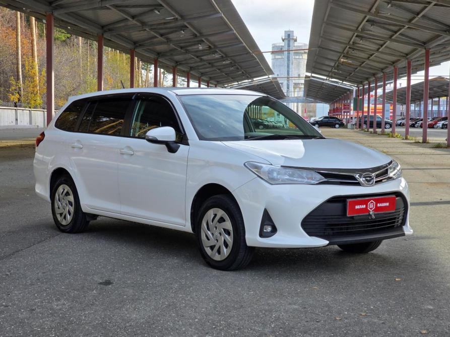 Toyota Corolla XI (E160 E170) Рестайлинг 2 Екатеринбург  - изображение 2
