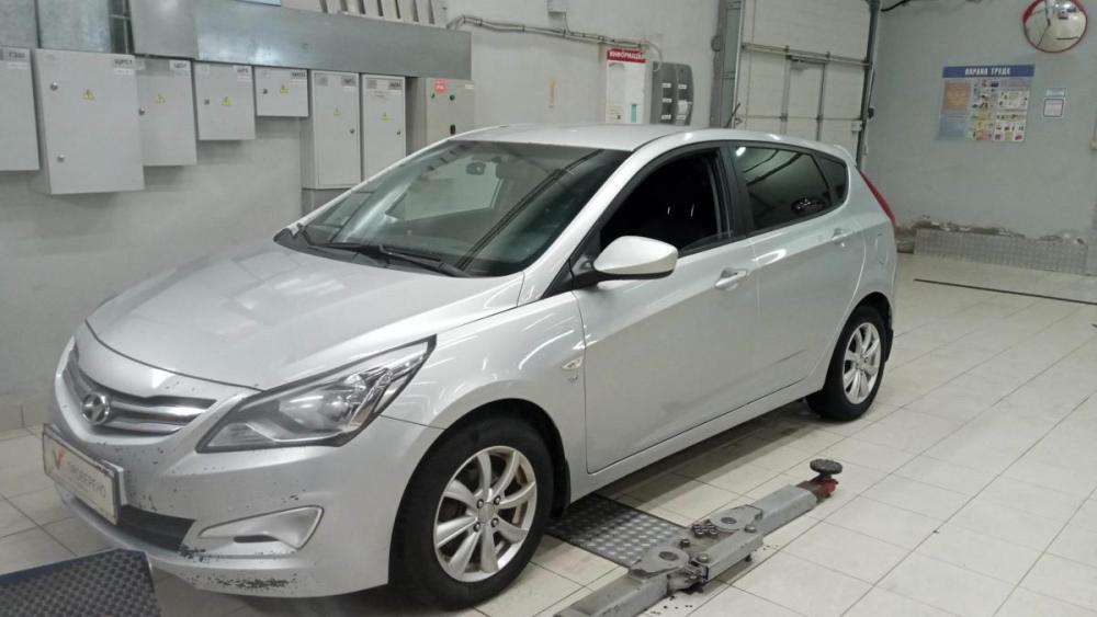 Hyundai Solaris I Рестайлинг Санкт-Петербург  - изображение 4