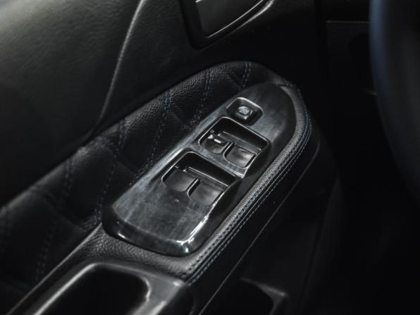 Mitsubishi Lancer IX Рестайлинг с пробегом 2005 года, цена 689 000 рублей, 311254 км, седан, Автокод Объявления