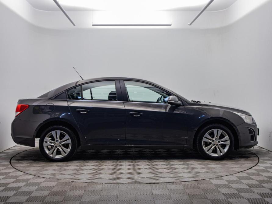 Chevrolet Cruze I Рестайлинг Москва  - изображение 6