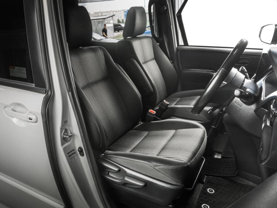 Toyota Noah III (R80) Рестайлинг Тюмень  - изображение 10