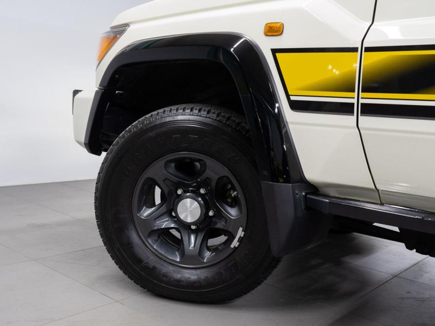 Toyota Land Cruiser 70 Series Рестайлинг 1 Тюмень  - изображение 10