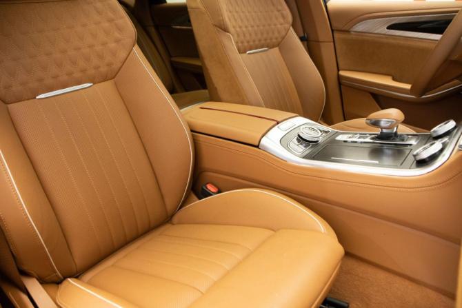 Hongqi H9 I с пробегом 2023 года, цена 4 050 000 рублей, 17900 км, седан, Автокод Объявления