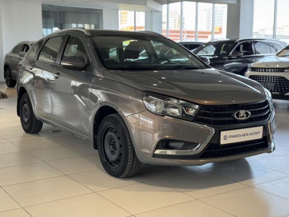 Lada (ВАЗ) Vesta I с пробегом 2018 года, цена 967 000 рублей, 66211 км, универсал, Автокод Объявления