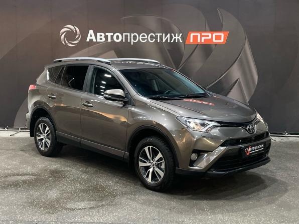 Toyota RAV4 IV (XA40) Рестайлинг с пробегом 2017 года, цена 1 880 000 рублей, 228343 км, внедорожник, Автокод Объявления