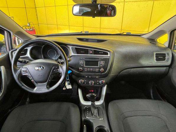 Kia Ceed II Рестайлинг с пробегом 2018 года, цена 1 490 000 рублей, 85000 км, хэтчбек, Автокод Объявления
